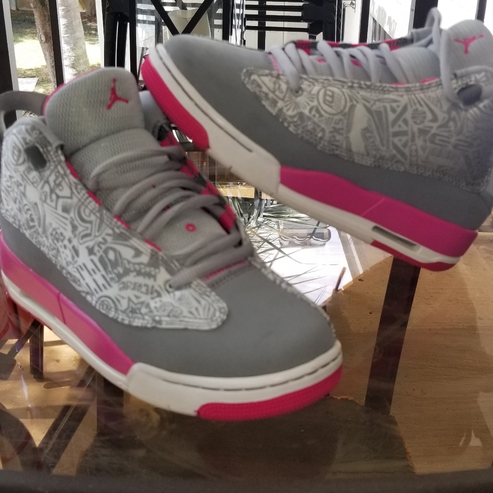 Jordan's dub-zero
